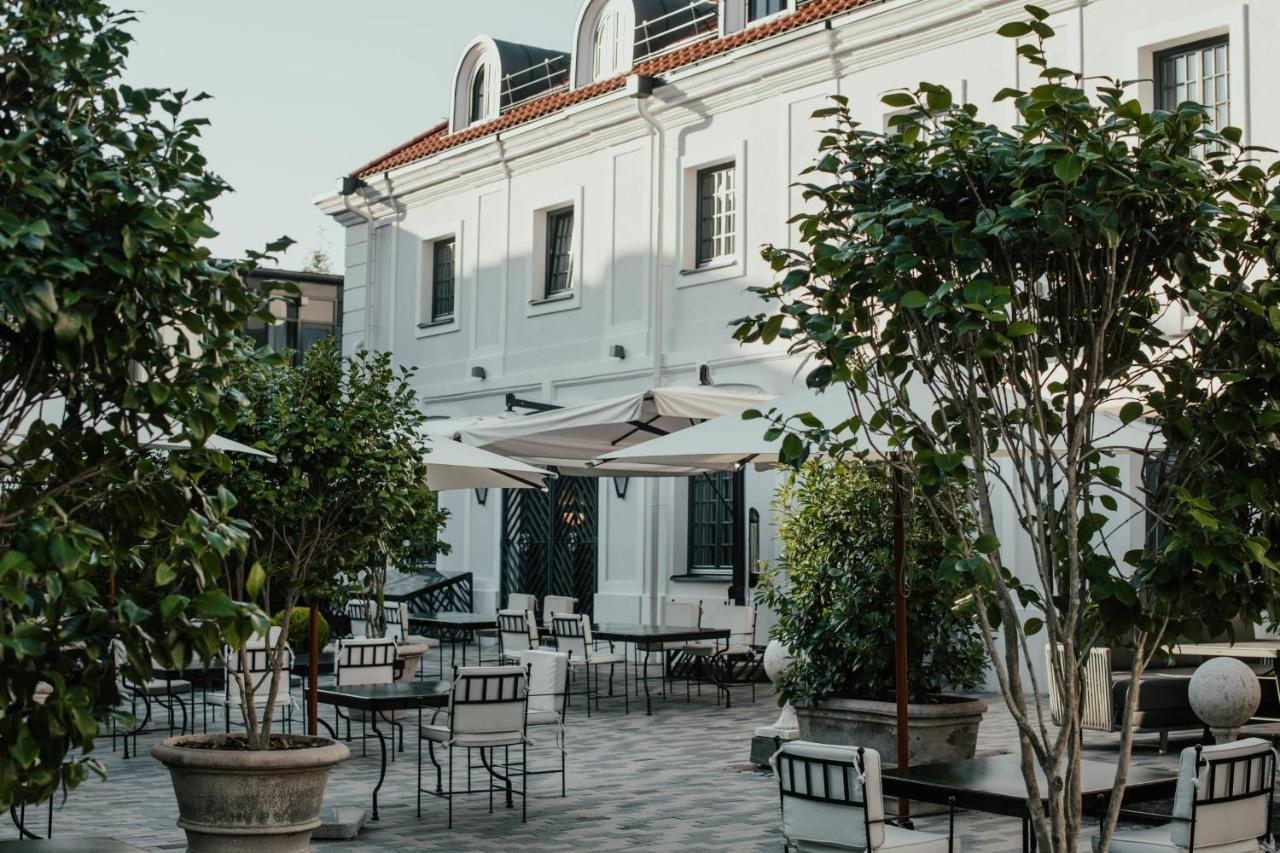 Hotel Pacai, Vilnius, A Member Of Design Hotels المظهر الخارجي الصورة The hotel's courtyard