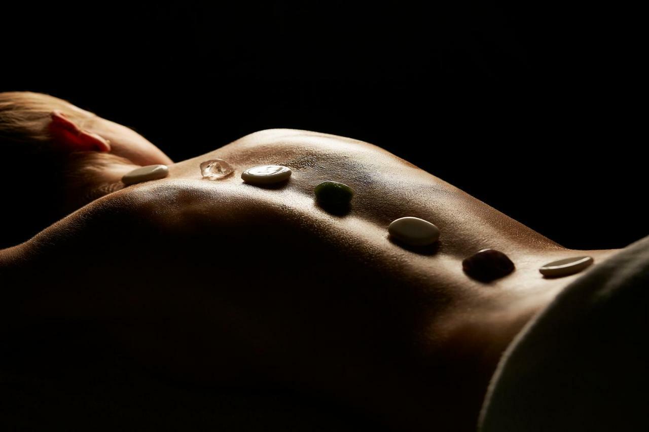 Hotel Pacai, Vilnius, A Member Of Design Hotels المظهر الخارجي الصورة Hot stone massage