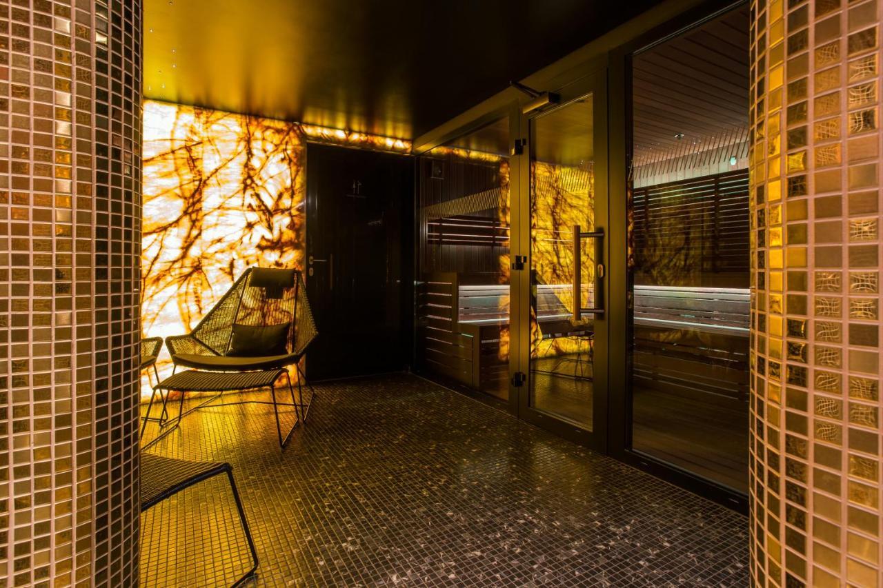 Hotel Pacai, Vilnius, A Member Of Design Hotels المظهر الخارجي الصورة The interior of the nightclub