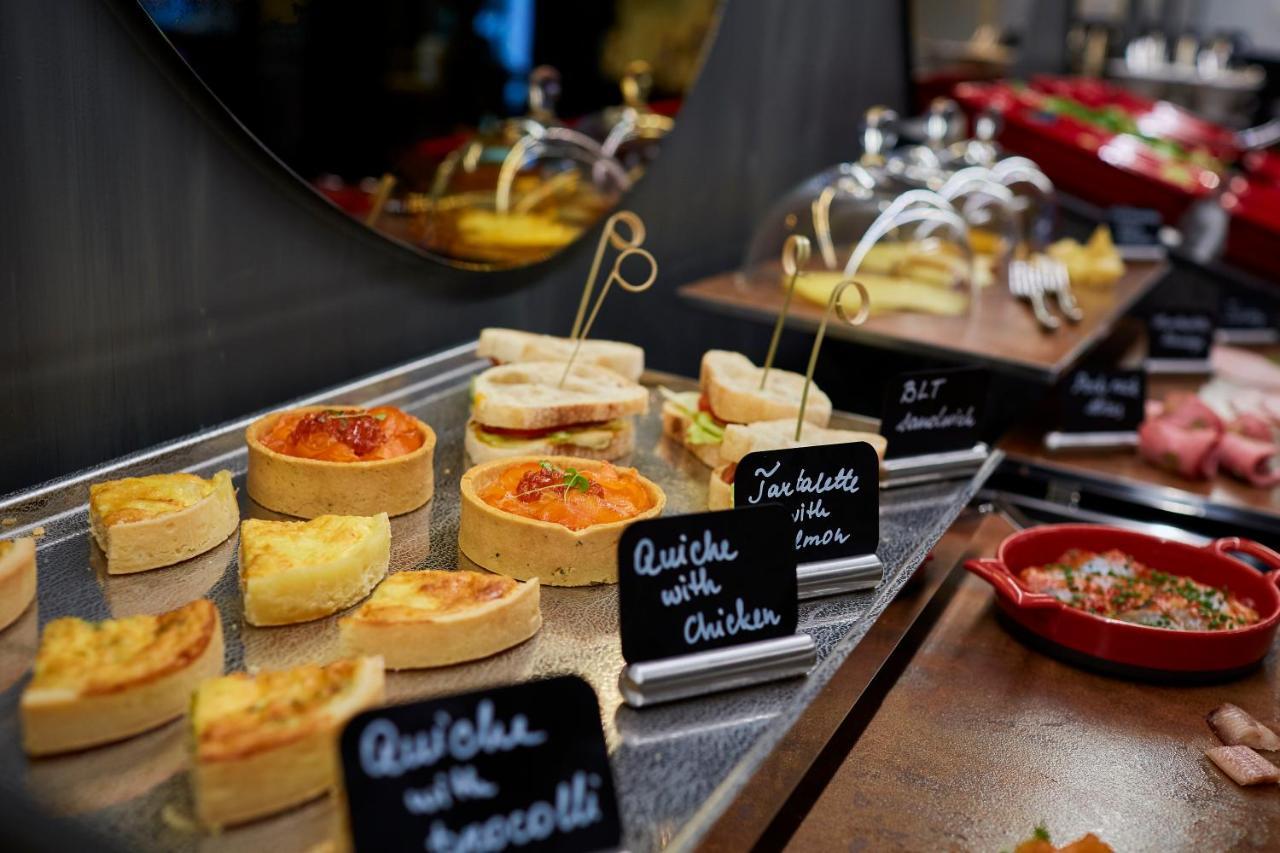Hotel Pacai, Vilnius, A Member Of Design Hotels المظهر الخارجي الصورة A selection of tapas